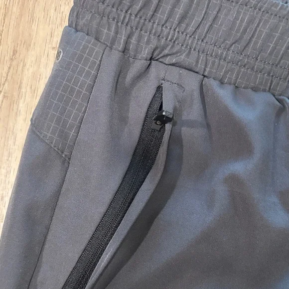 Spyder Black Men's Athletic Sports Shorts - Picture 4 of 7